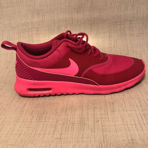 Shoes - Pink Air Max Thea